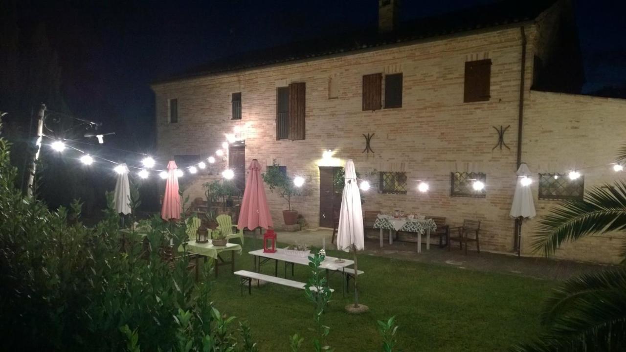 Affitta Camere Il Pettirosso Фермо Екстер'єр фото